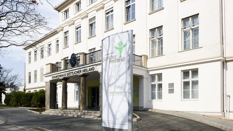 Datei:17 Krankenhaus Göttlicher Heiland.jpg