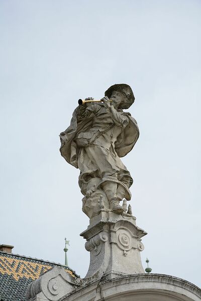 Datei:Korneuburg Rattenfängerbrunnen.jpg